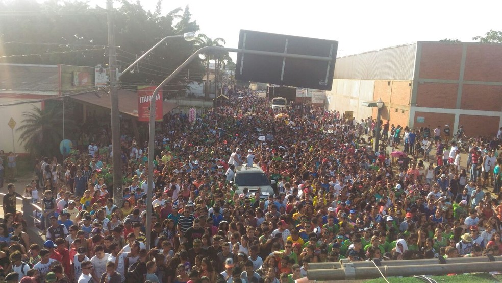 Marcha Para Jesus reuniu milhares em Rio Branco  (Foto: Tácita Muniz/G1)