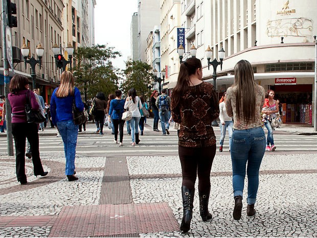 Projeto estipula multa para quem passar &quot;cantada&quot; em Curitiba  (Foto: Divulgação/Câmara Municipal de Curitiba )