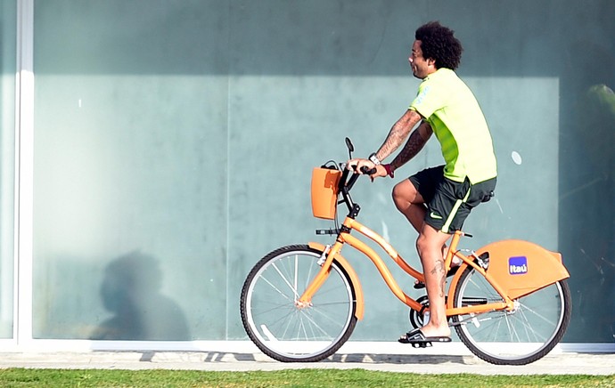 Marcelo Brasil bicicleta treino (Foto: Gaspar Nobrega / Vipcomm)