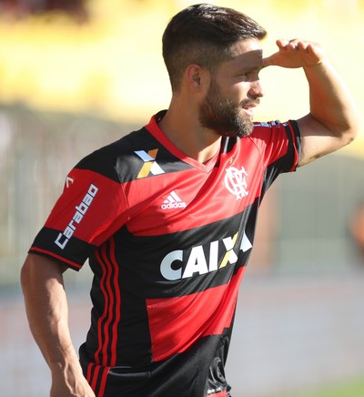 Diego, em ação contra o Madureira na foto, nunca enfrentou o Vasco pelo Flamengo (Foto: Gilvan de Souza/Flamengo)