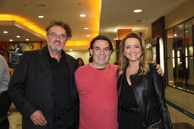 Luca Amberg, Werner Schünemann e Vivianne Pasmanter em pré-estreia no Rio (Foto: Claudio Andrade / Foto Rio News)