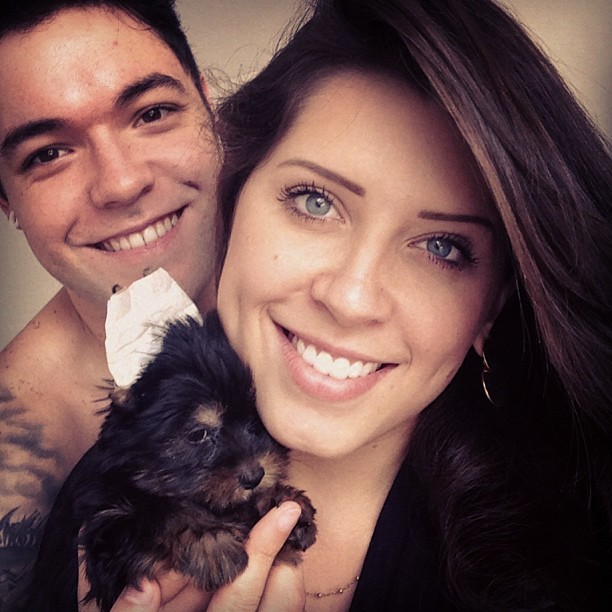 Nasser Rodrigues, Andressa Ganacin e o cãozinho Eros (Foto: Reprodução/Instagram)