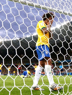 [COPA 2014] Ricardo Rocha isenta jogadores, mas pede futebol brasileiro mais humilde