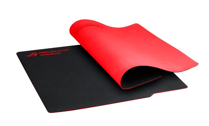 Mousepad ROG Whetstone tem superfície resistente à água (Foto: Divulgação)