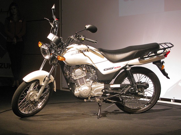 Suzuki GS120 (Foto: Rafael Miotto/G1)