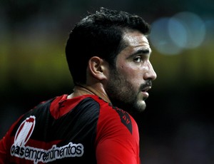 Escudero; Vitória (Foto: Felipe Oliveira/Divulgação/EC Vitória)