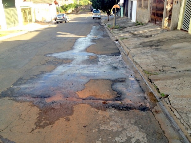 G Internauta Afirma Que Vazamento De Gua Dura Semanas Em