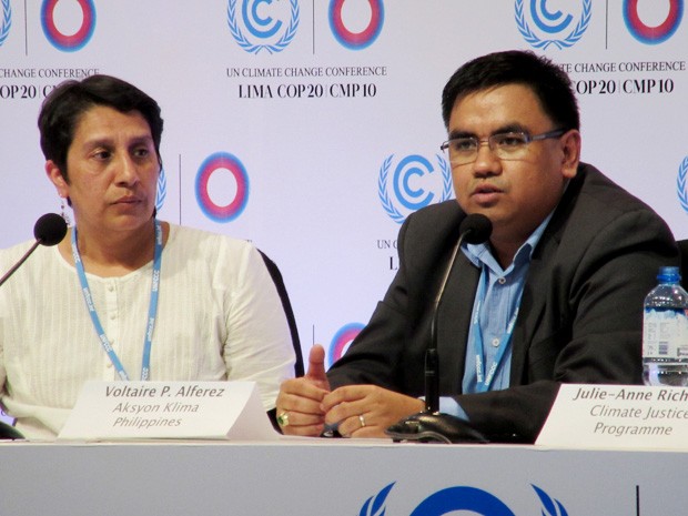 Ambientalista filipino Voltaire Alferez discursa durante a COP 20 em Lima, no Peru (Foto: Eduardo Carvalho/G1)