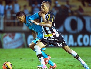 Rafael Marques jogo Botafogo e Santos (Foto: Celso Pupo / Agência Estado)