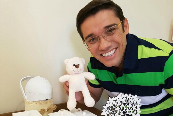Marcão aguarda a chegada da filha Maria, junto da esposa Flavia! (Foto: Arquivo Pessoal / Marcos Paiva) Marcão aguarda a chegada da filha Maria, junto da esposa Flavia! (Foto: Arquivo Pessoal / Marcos Paiva)