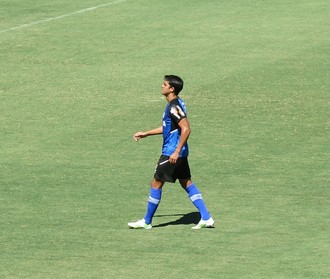 Lucas pode entrar ba vaga de Guiñazu contra o Bangu (Foto: Raphael Zarko)