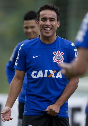 Jadson foi alvo de brincadeiras no treino deste sábado (Foto: © Daniel Augusto Jr/Ag. Corinthians)