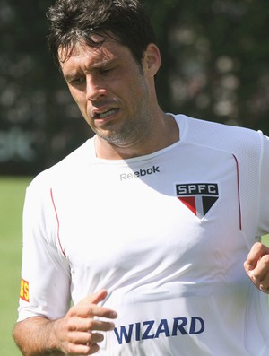 Fabrício no treino do São Paulo (Foto: Luiz Pires / Vipcomm)