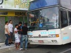 Homens armados assaltam passageiros de ônibus intermunicipal