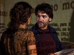 O ator uruguaio César Troncoso vive militante desaparecido durante a ditadura (Foto: Divulgação)