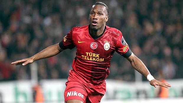 Drogba comemora gol do Galatasaray (Foto: Divulgação)