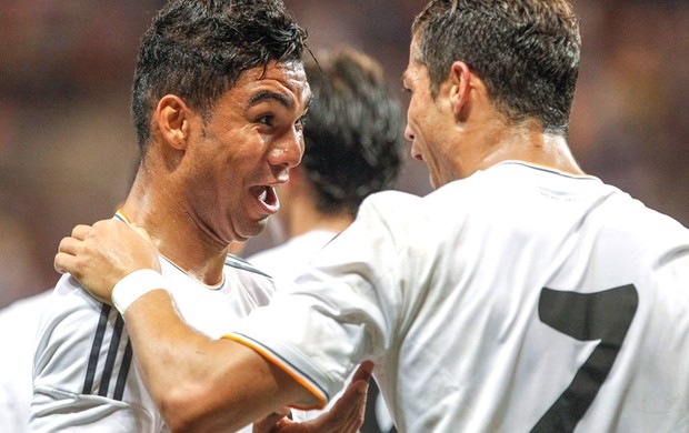 Casemiro comemora gol do real madrid com cristiano Ronaldo (Foto: Agência Reuters)
