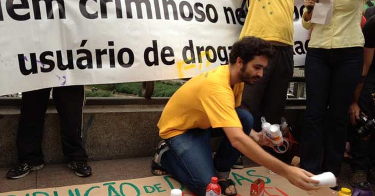 G1 Marcha da Maconha protesta distribuição de drogas em SP