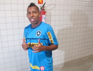 Vitor Júnior Reforço Botafogo (Foto: André Casado / Globoesporte.com)
