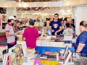 A edição da Flit de 2012 teve 68 lançamentos de livro e desses 60 eram de autores tocantinenses (Foto: Divulgação/Seduc)