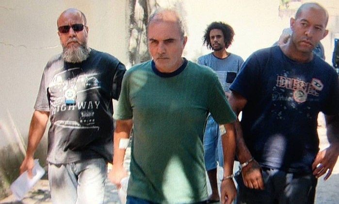 Ivo Nascimento Pitanguy ao chegar à delegacia: preso (Foto: Reprodução / TV Globo)
