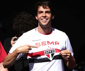 kaká são paulo Apresentação (Foto: Marcos Ribolli / Globoesporte.com)