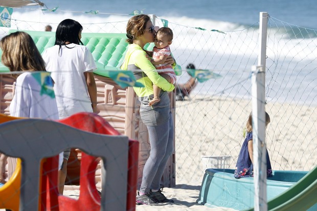  Guilhermina Guinle e a filha Mina (Foto: Gil Rodrigues/PhotoRio News)