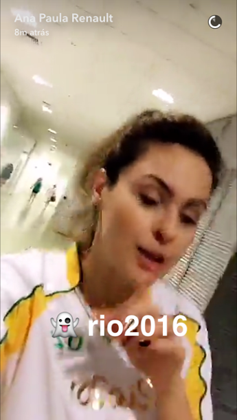 Ana Paula compartilha momento antes de conduzir tocha olímpica (Foto: Reprodução / Snapchat)