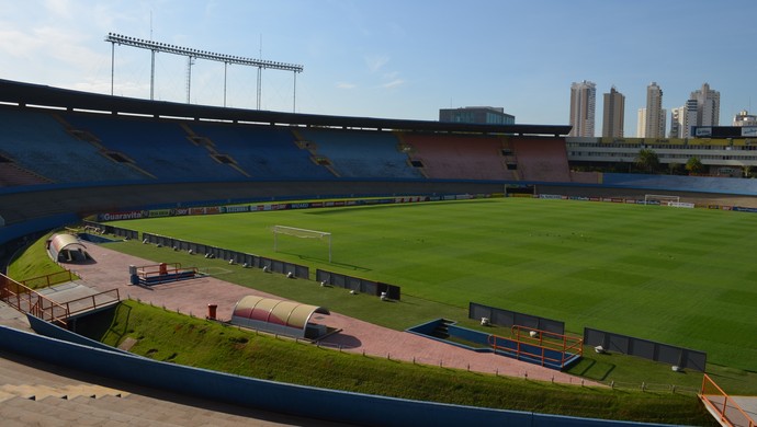 Estádio Serra Dourada, em Goiânia (Foto: Silas Batista / Globoesporte.com/pb)