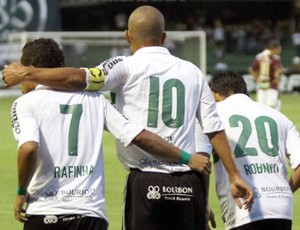 Alex, Rafinha e Robinho foram os nomes do Coritiba na vitória sobre o Toledo (Foto: Divulgação / Site oficial do Coritiba)