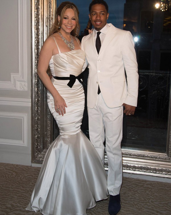 Mariah Carey e o marido Nick Cannon também combinaram os trajes para renovarem os votos de seu casamento em 2012 (Foto: Getty Images)