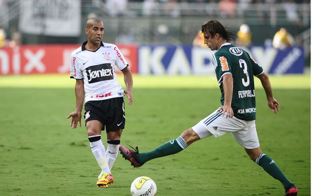 Emerson Corinthians Henrique Palmeiras (Foto: Marcos Ribolli / globoesporte.com)