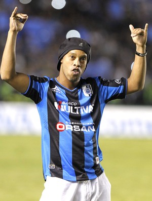 Ronaldinho Gaucho, Queretaro X Puebla (Foto: Agência EFE)