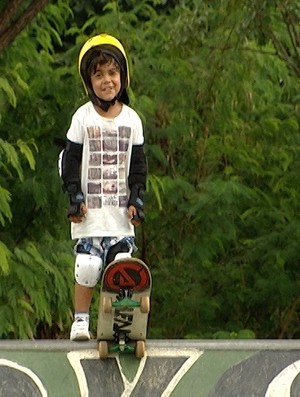 Davi Cota, skatista Belo Horizonte Divinópolis quatro anos skate (Foto: Reprodução/TV Integração)