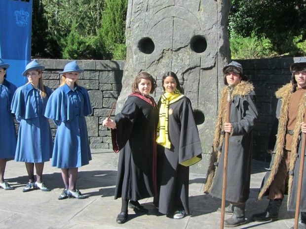 Alicia Cristina Ribeiro Balbuena, de 19 anos, de Brasília, durante visita a parque do Harry Potter nos EUA (Foto: Alicia Cristina Ribeiro Balbuena/Arquivo Pessoal)