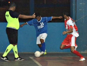 Curitiba Calçados perdeu para Liga Medicense na segunda rodada da Copa Ji-Paraná de Futsal (Foto: Chico Limeira/Arquivo Pessoal)