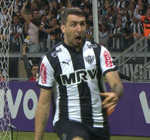 Pratto e Cristaldo passam Arrascaeta e miram líder Dátolo no Gringo do Ano