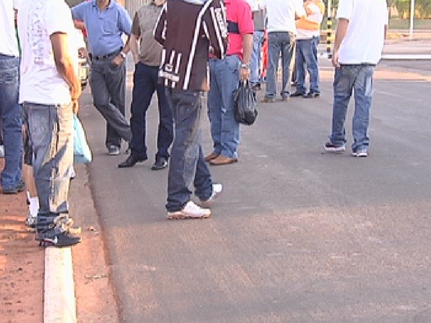 Presos durante a sa&iacute;da tempor&aacute;ria: muitos n&atilde;o retornam (Foto: Reprodu&ccedil;&atilde;o/TV TEM)