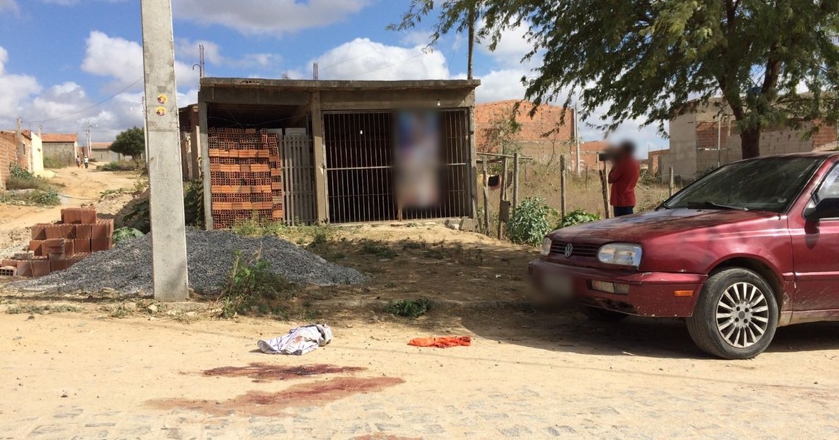 Quatro jovens são mortos a tiros em loteamento de Caruaru ... - Globo.com