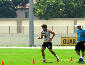 bruno mendes botafogo treino (Foto: Thales Soares / Globoesporte.com)