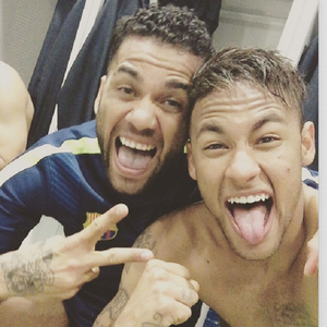 Daniel Alves e Neymar (Foto: Reprodução / Instagram)