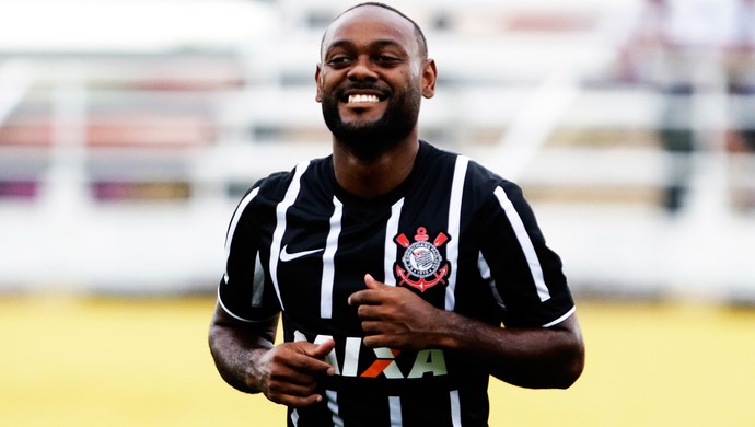 Vagner Love será o convidado do Seleção SporTV desta segunda-feira