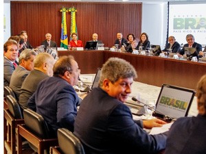 Dilma se reúne com governadores no Palácio do Planalto (Foto: Roberto Stuckert Filho/PR)