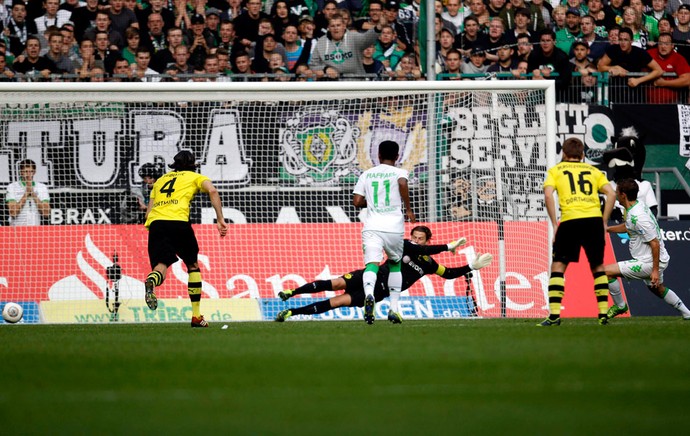 max kruse Borussia Moenchengladbach gol borussia dortmund (Foto: Agência Reuters)