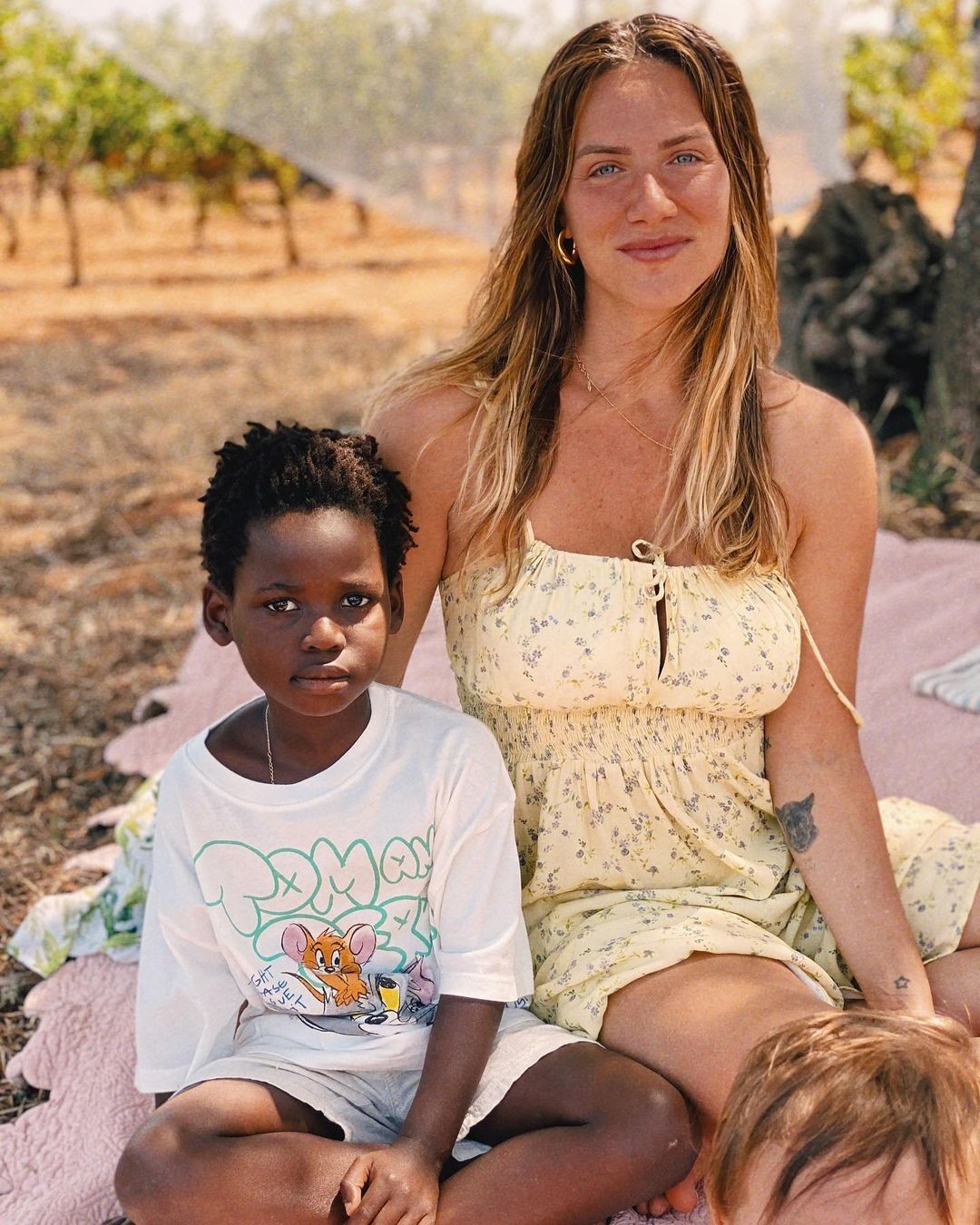 Giovanna Ewbank e Bless (Foto: Reprodução / Instagram)