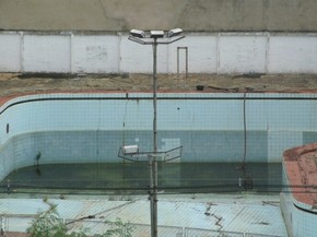 Piscina Desativada Em Clube Traz Risco De Dengue Em Ms Diz Leitor Vc No G1 Ms G1