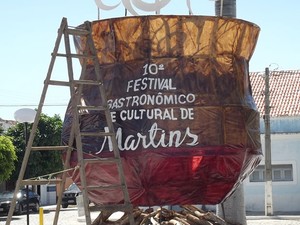 Caldeirão do Festival de Martins (Foto: Lamonier Araújo/G1)