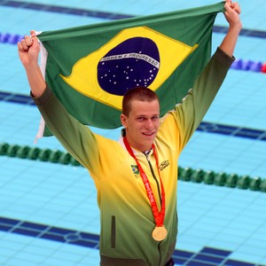 cesar cielo medalha de ouro PEquim 2008 (Foto: Agência AP)
