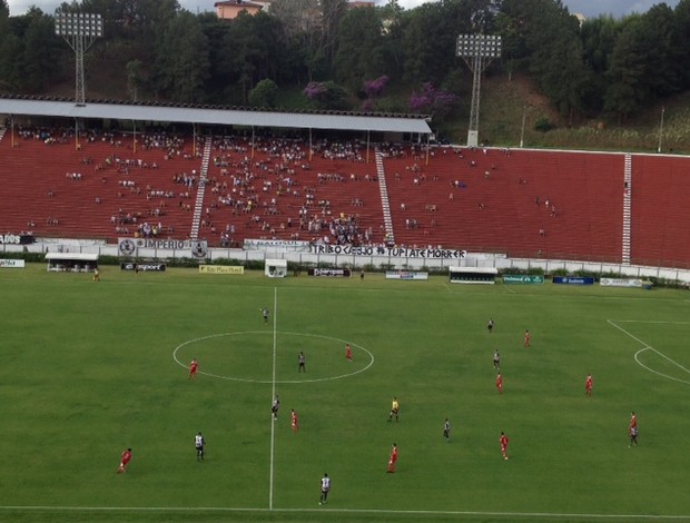 Tupi e Guarani-MG se enfrentaram neste sábado em Juiz de Fora (Foto: Camila Saenz / GLOBOESPORTE.COM)