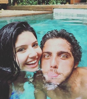 Filipe Toledo Filipinho namorada Ananda Marçal (Foto: Reprodução/Instagram)